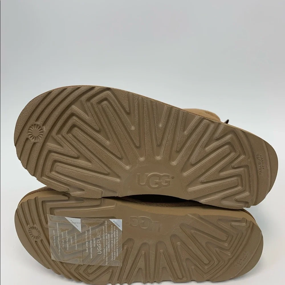 New Ugg boots Bailey Bow ll size - USA 4